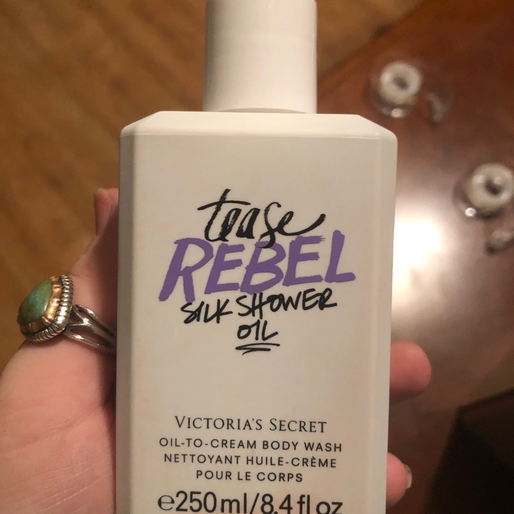 Victoria's Secret Tease Rebel Silk Shower Oil